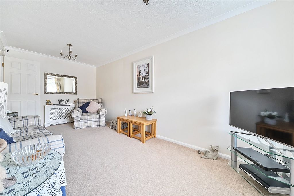 Property photo 2 of 16 Picture No. 01