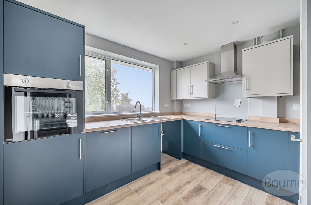 Property photo 2 of 15 61E0A465-97B8-4c8...