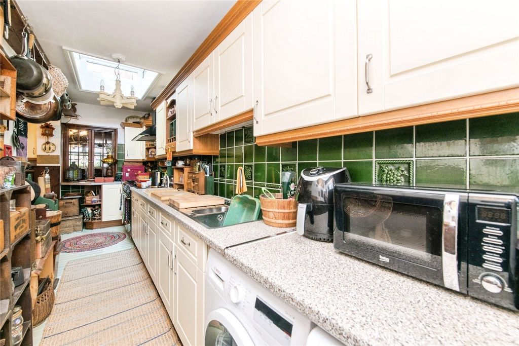 Property photo 2 of 19 Picture No. 04