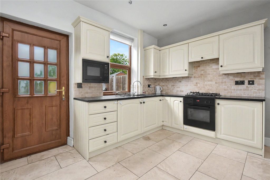 Property photo 3 of 12 Picture No. 08