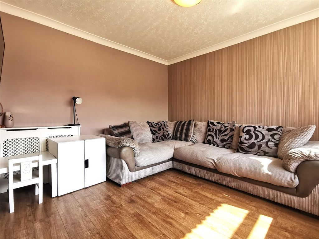 Property photo 3 of 20 Lounge 1 2.Jpg