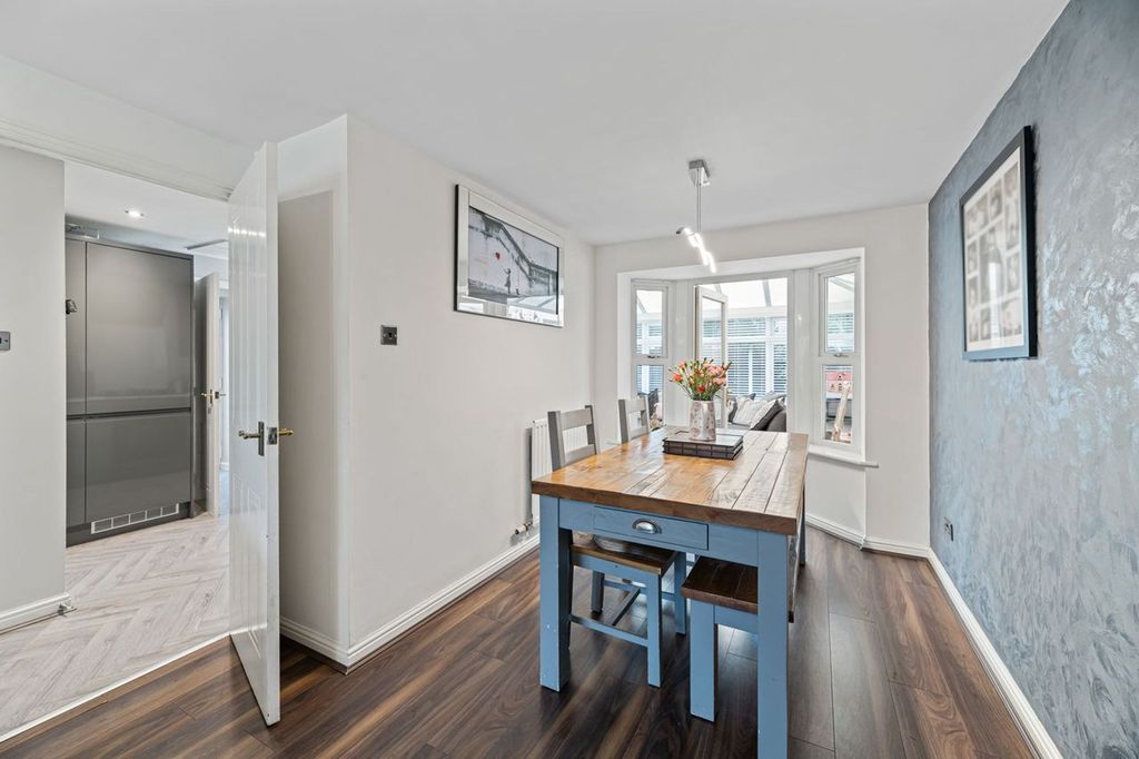 Property photo 3 of 15 Dining Room