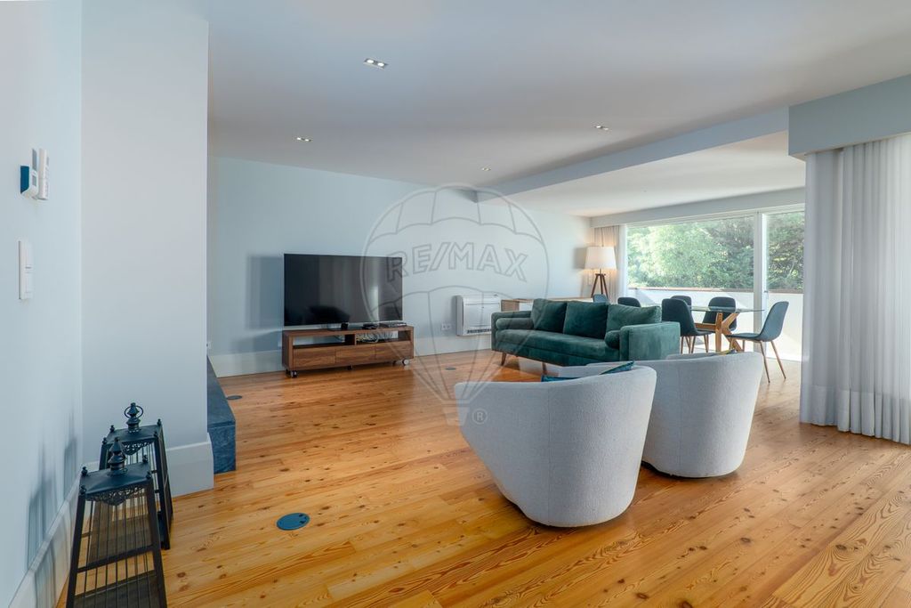 Property photo 2 of 45