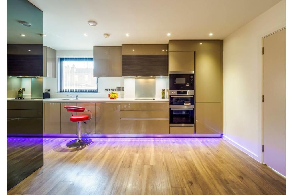 Property photo 1 of 15 Fishers Way Wembley Ha0 2Fu (5)