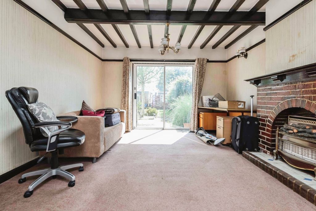 Property photo 2 of 13 Photo