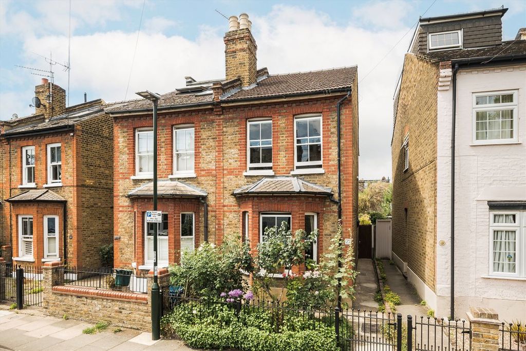 Property photo 1 of 7