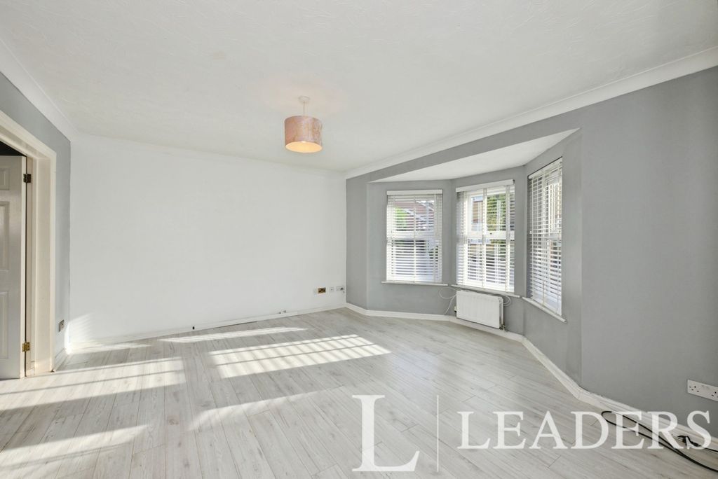 Property photo 2 of 19 Pbox-Img.Jpg