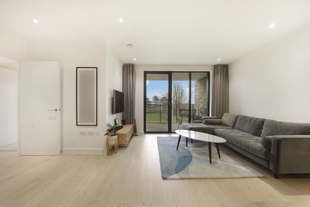 Property photo 2 of 19 Living Room