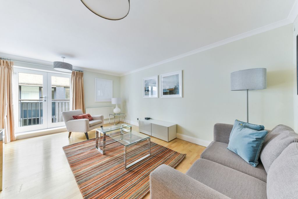 Property photo 1 of 8 Living Area