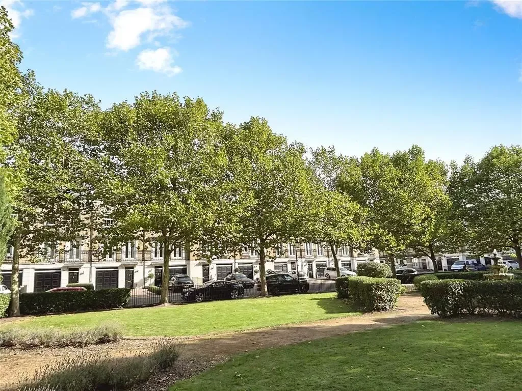 Property photo 1 of 3