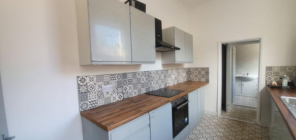 Property photo 2 of 13 Kitchen   .Jpg