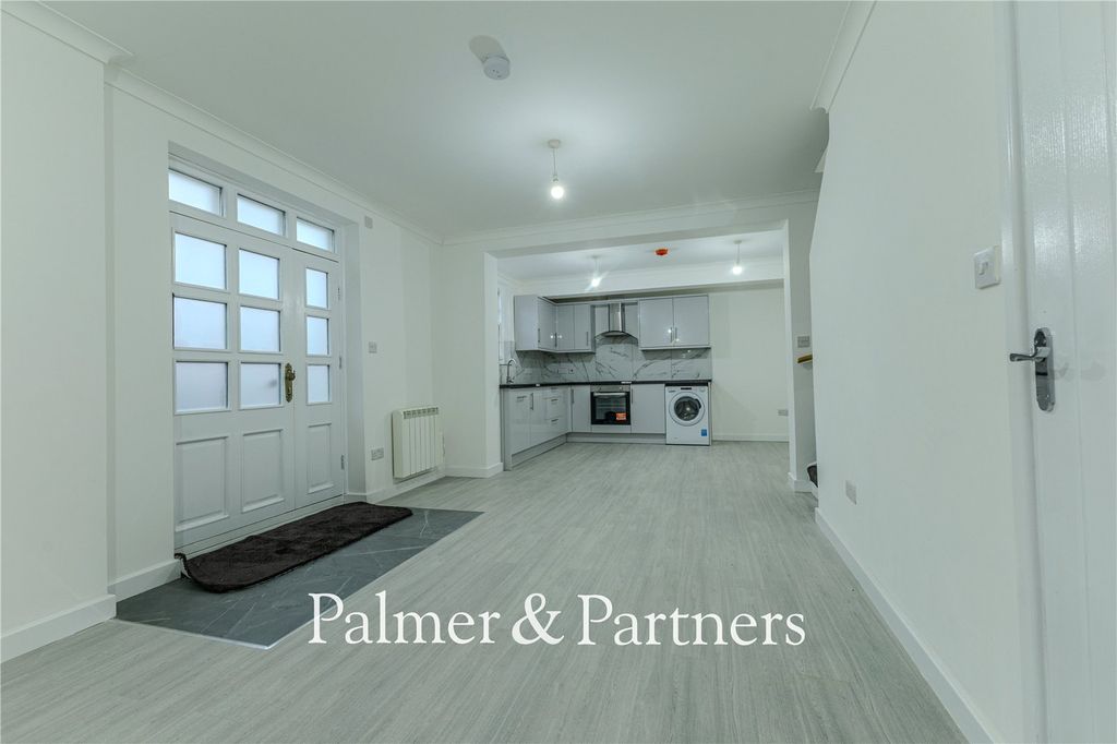 Property photo 1 of 13 Picture No. 02