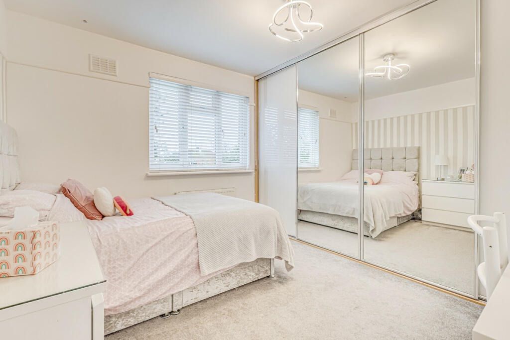 Property photo 3 of 3