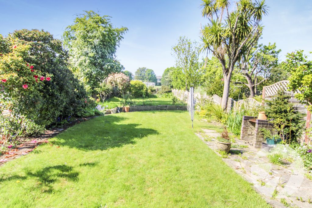 Property photo 1 of 18 Picture No. 16