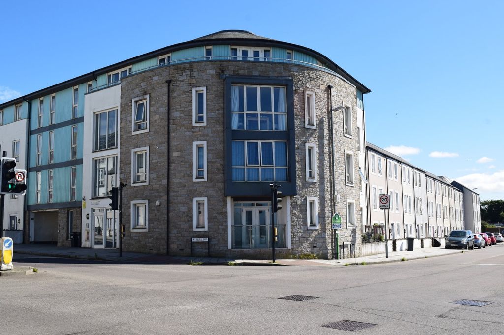 Property photo 1 of 10 Front Elevation