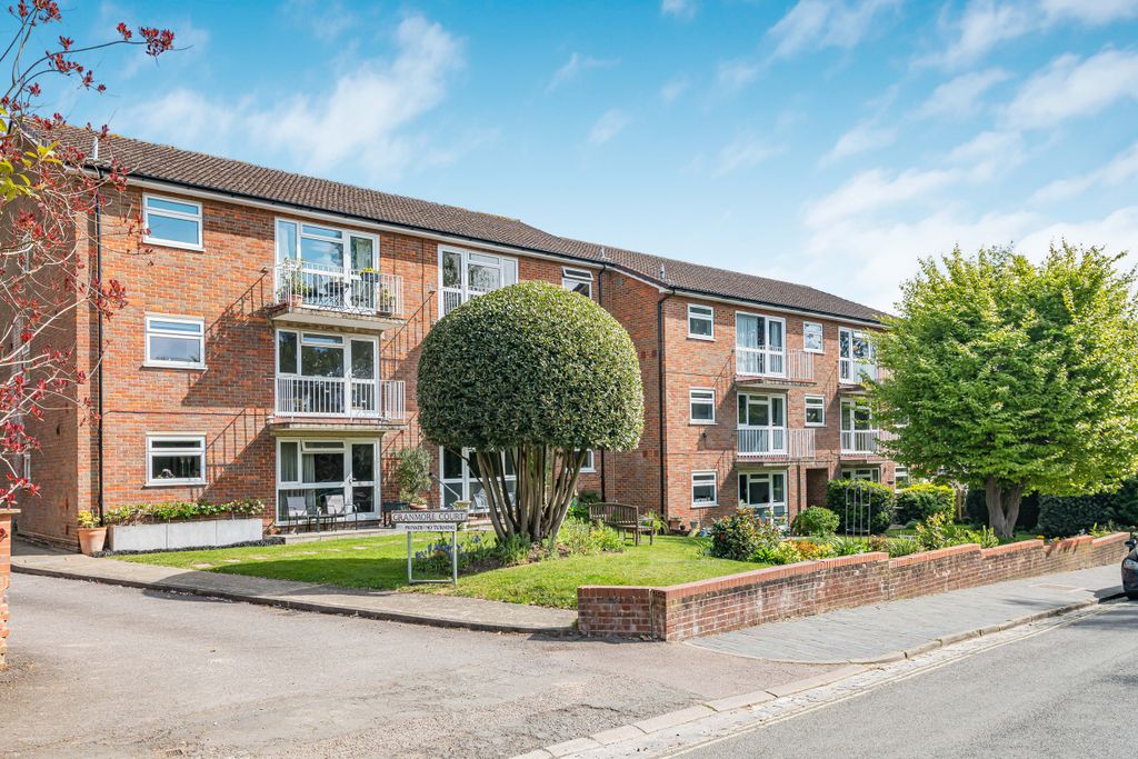Property photo 1 of 20 Cranmore Court