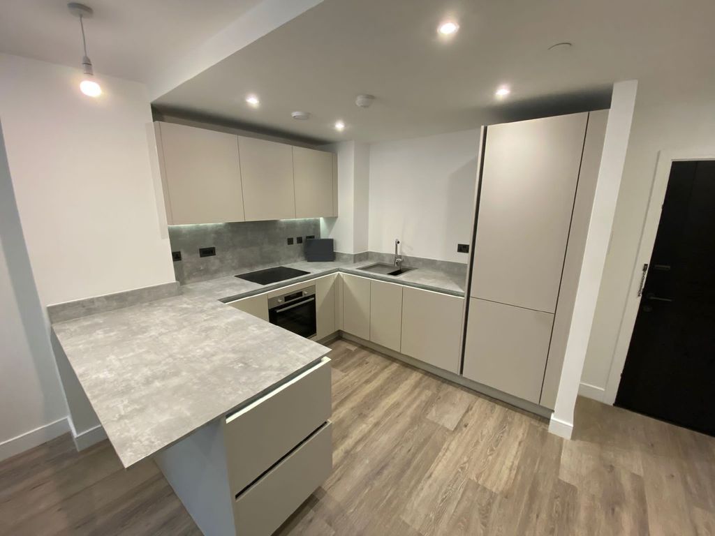 Property photo 2 of 11 Photo 02