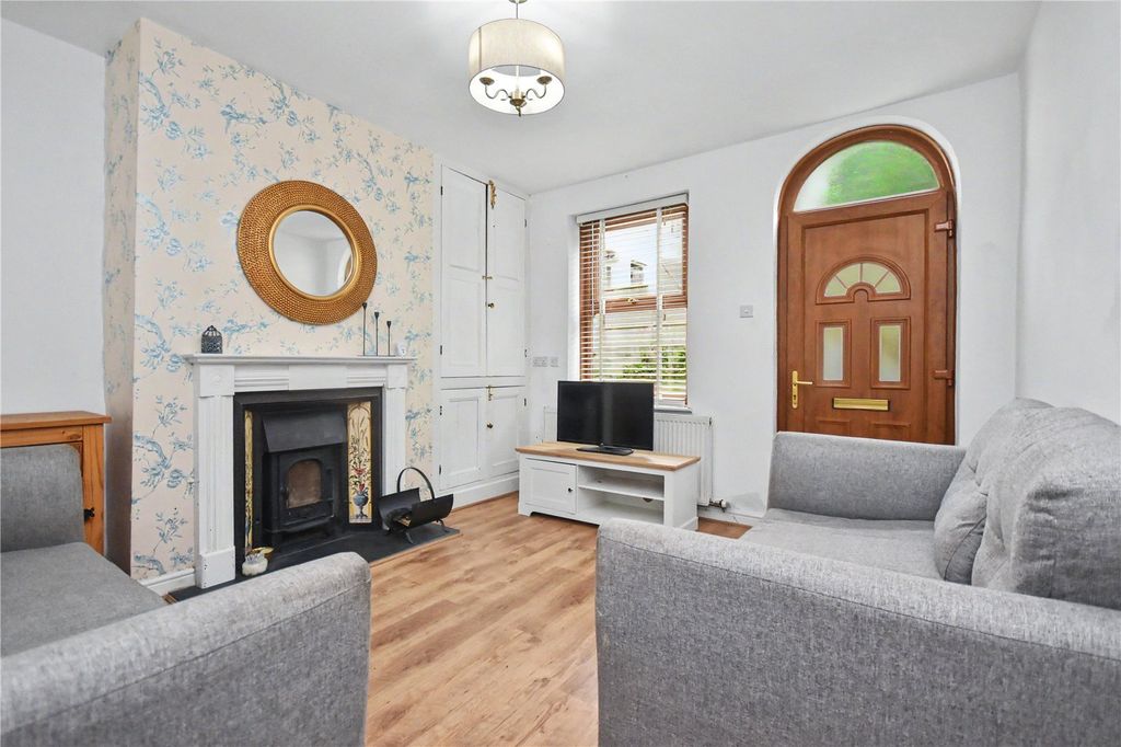 Property photo 2 of 12 Picture No. 06