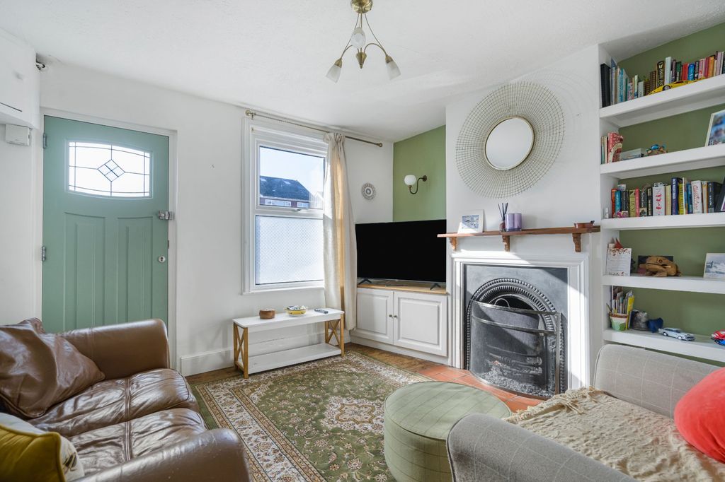 Property photo 2 of 15 Sitting Room