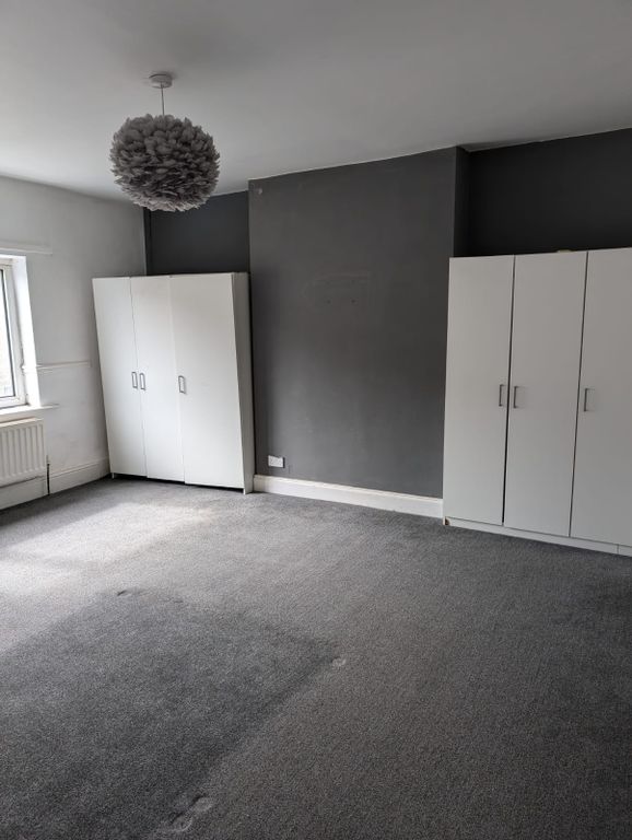 Property photo 3 of 4