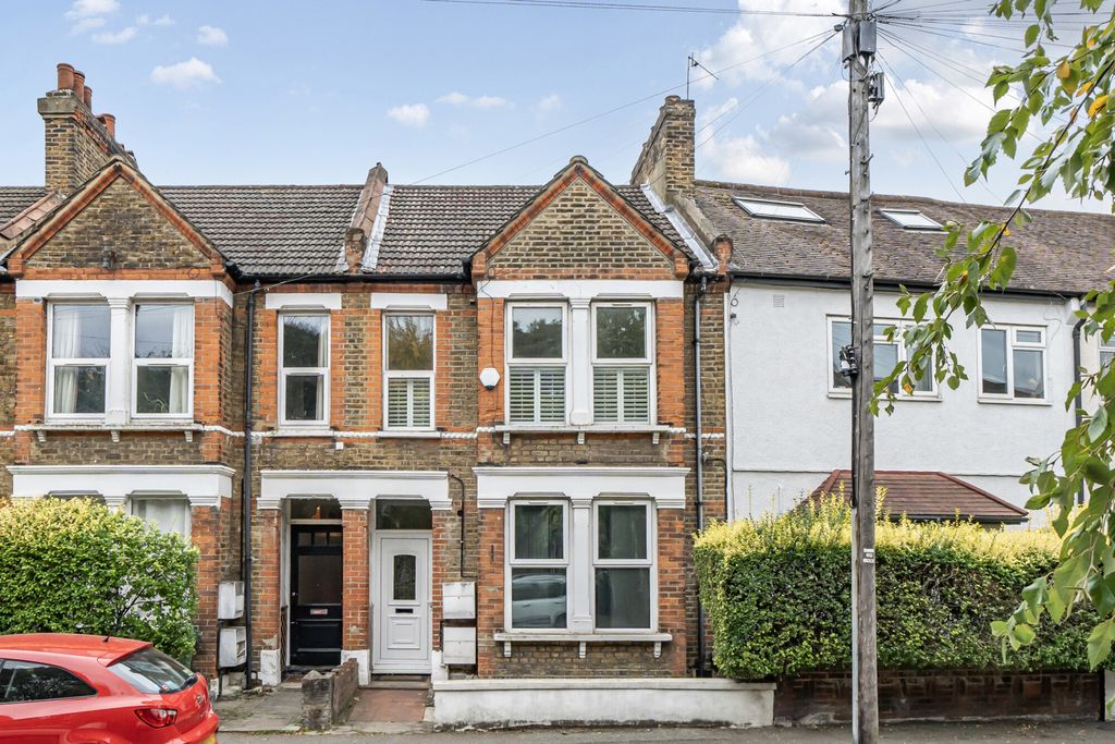 Property photo 2 of 17 External