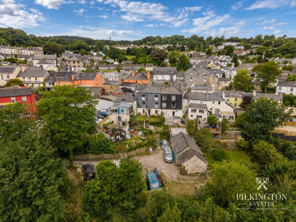 Property photo 1 of 21 5204851