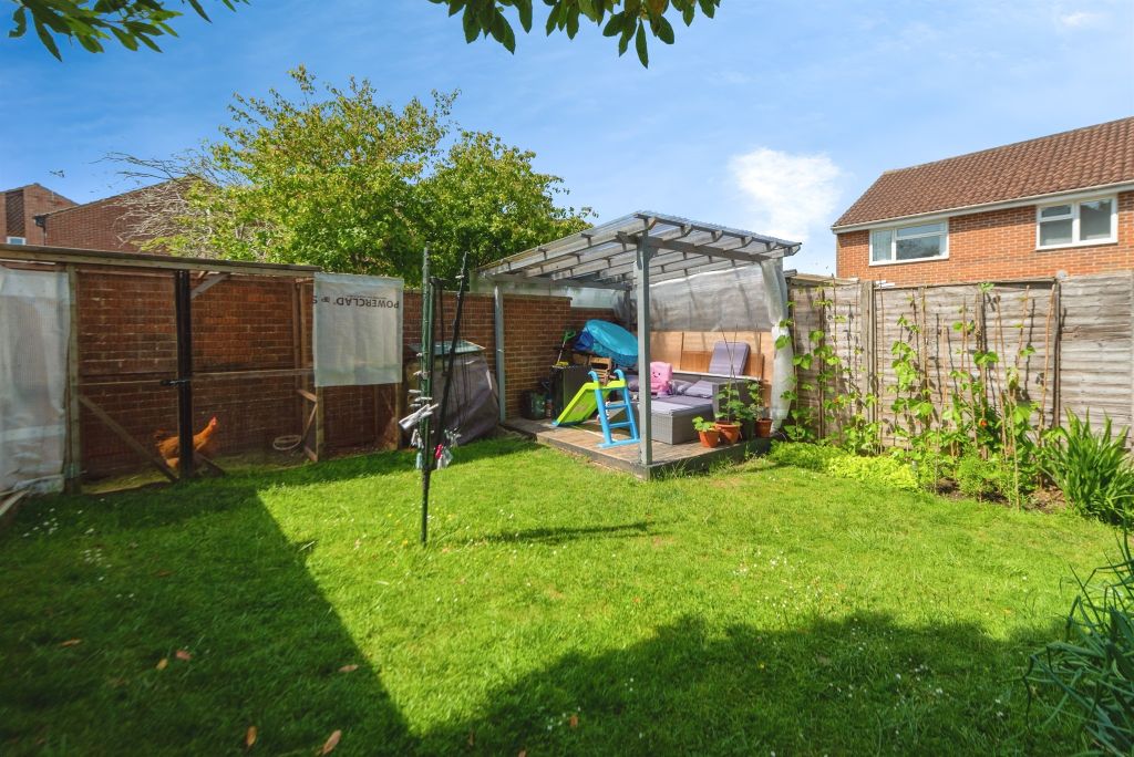 Property photo 2 of 17