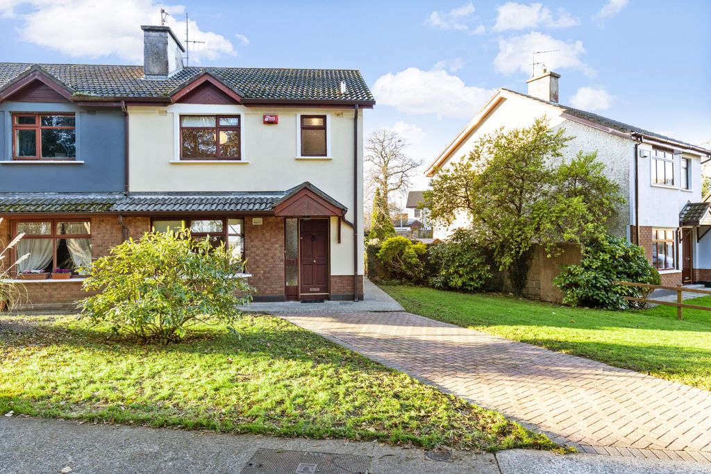 Property photo 2 of 23