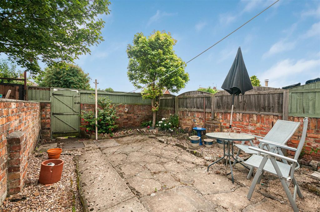 Property photo 2 of 12 60 Colonels Walk5.Jpg