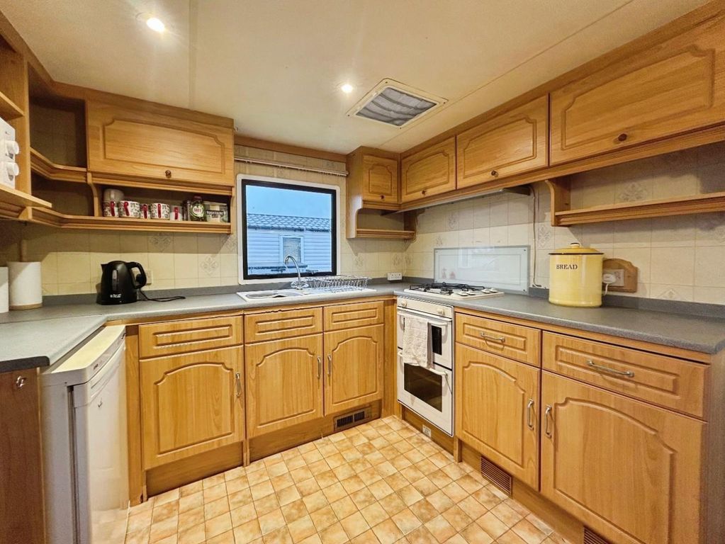 Property photo 2 of 9 8Fefe6B8-Image00019.Jpeg