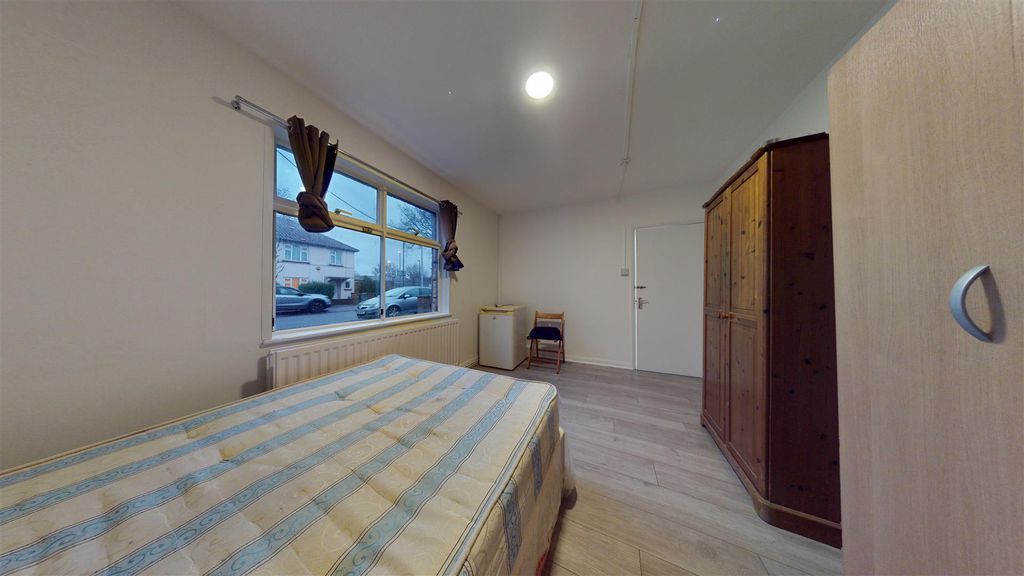 Property photo 2 of 7 12102025_095046.Jpg