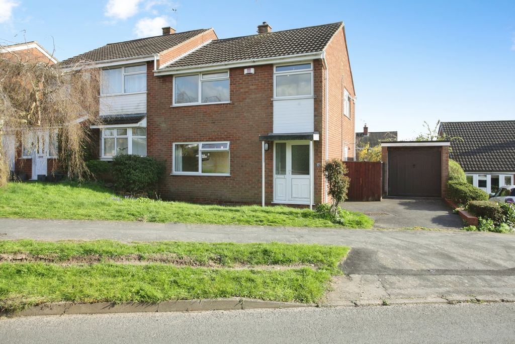 Property photo 1 of 17 Exterior