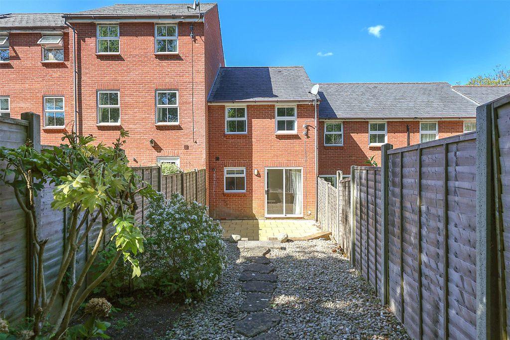 Property photo 3 of 12 Picture No. 23