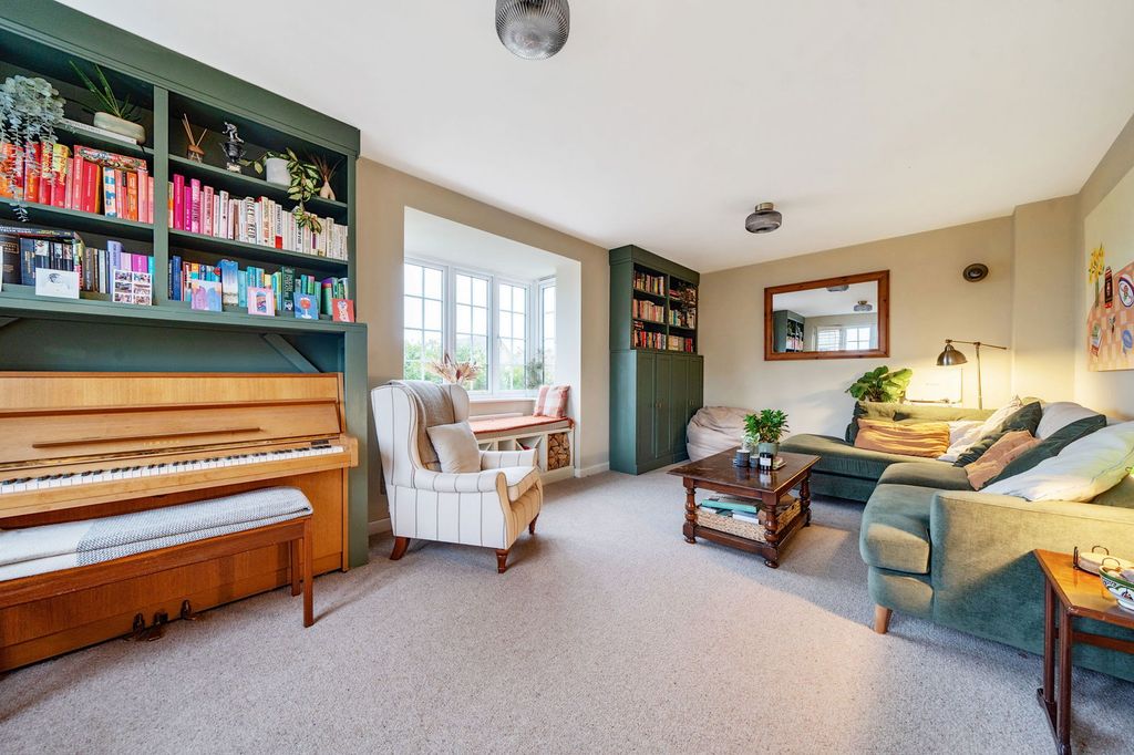 Property photo 2 of 22