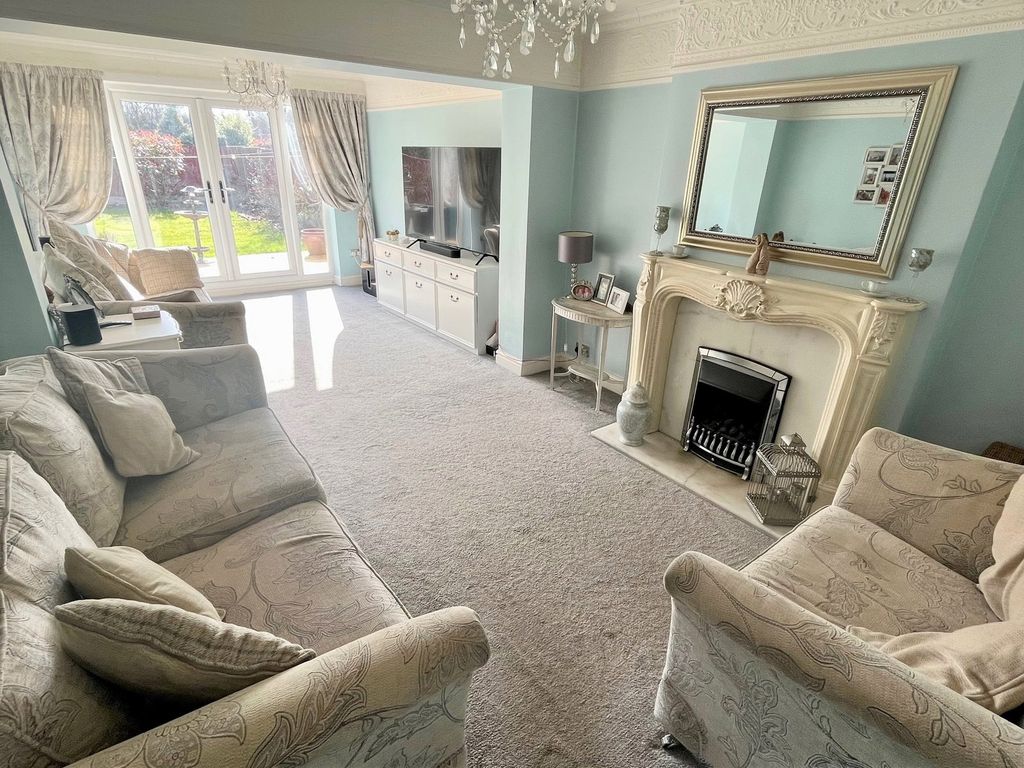 Property photo 3 of 21