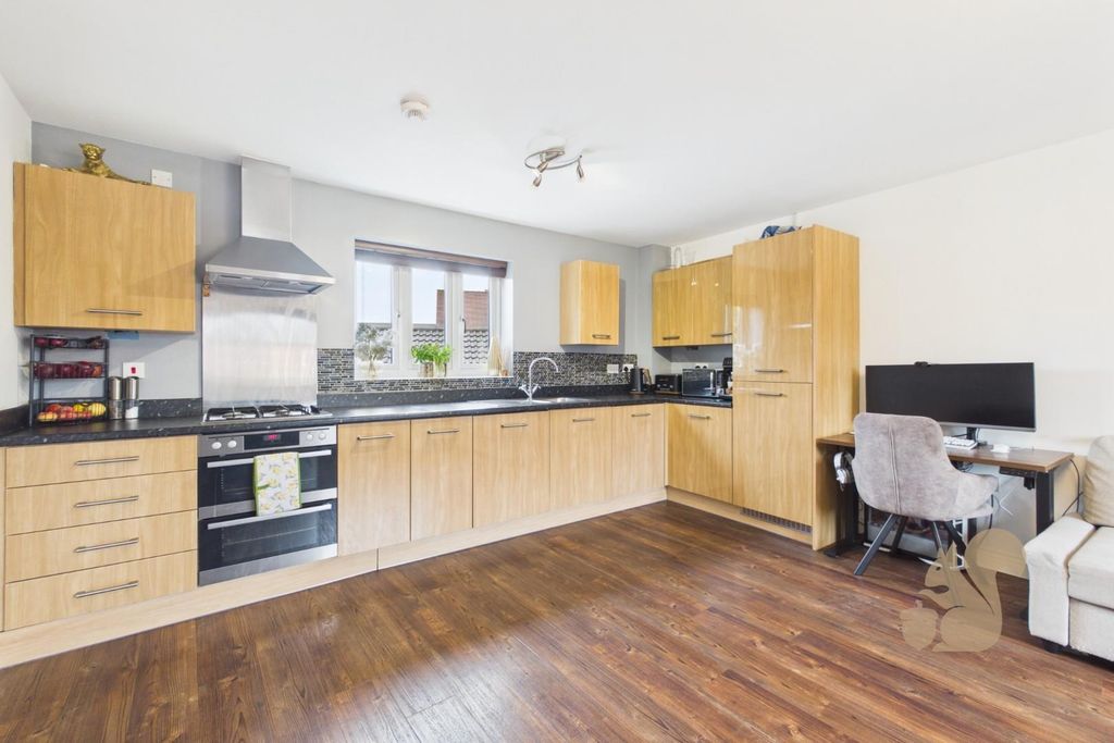 Property photo 3 of 16 Cam01254G0-Pr0465-Still003.Jpg