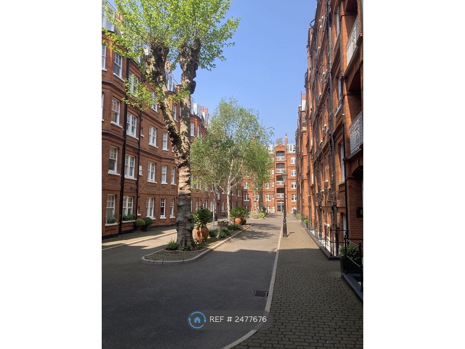 Property photo 3 of 10 Court Yard