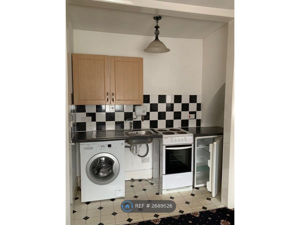 Property photo 1 of 3