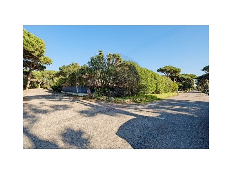 Property photo 2 of 30