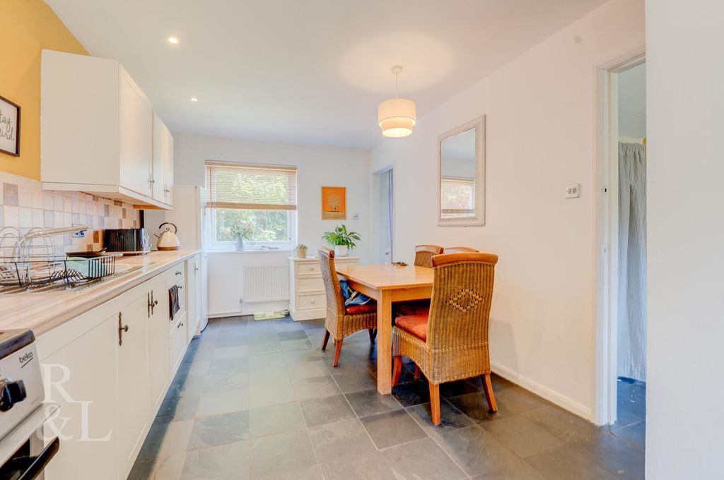 Property photo 3 of 14 Batched  (2).Jpg