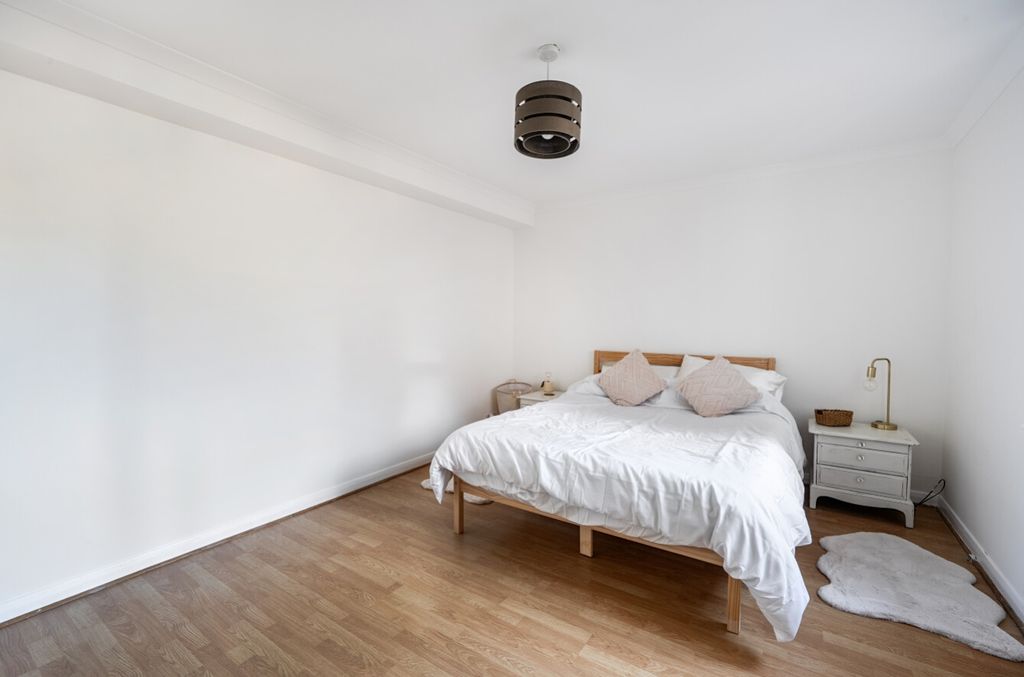 Property photo 2 of 9 1-6Acf693504389-1535454 (10)-1