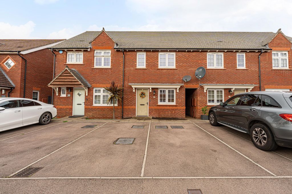 Property photo 1 of 33