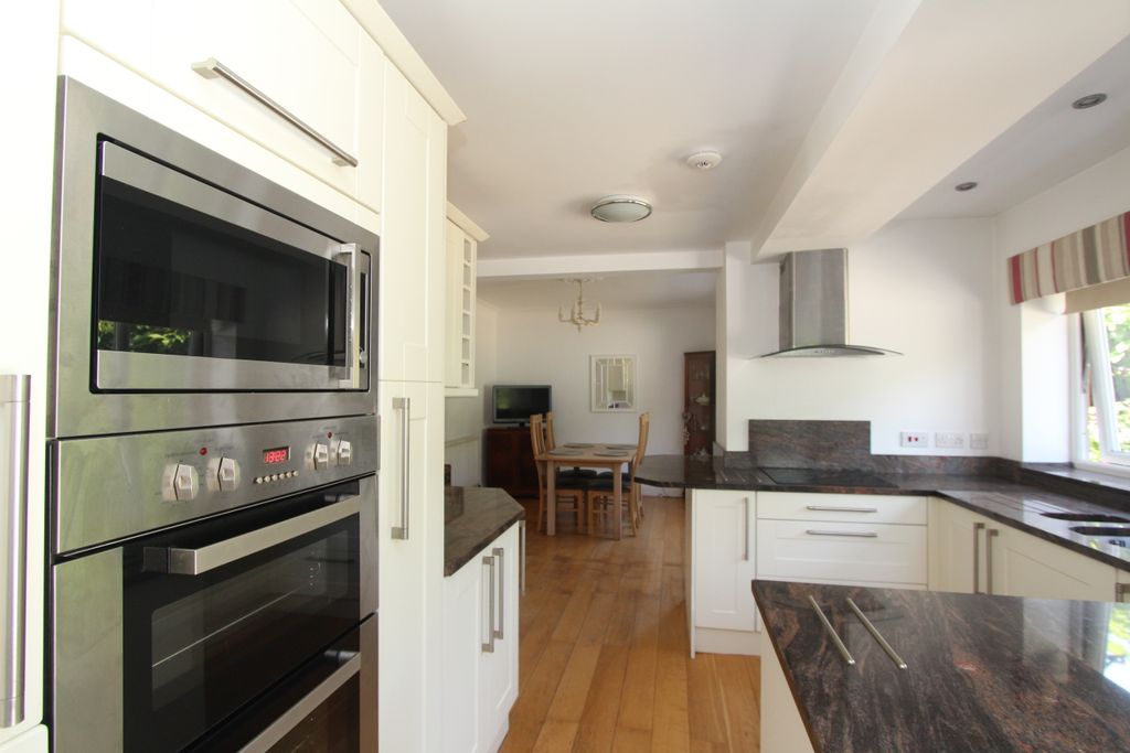 Property photo 2 of 31 Img_7020
