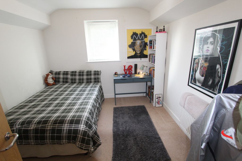 Property photo 3 of 5