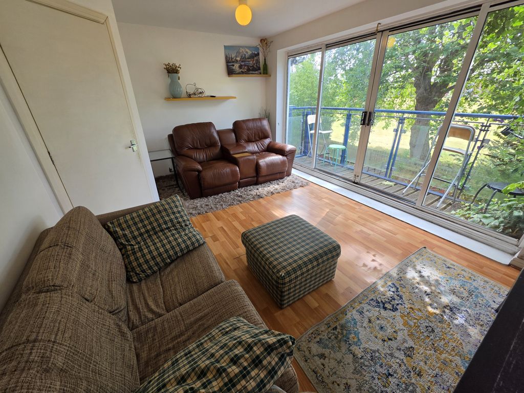Property photo 2 of 16 Gallery
