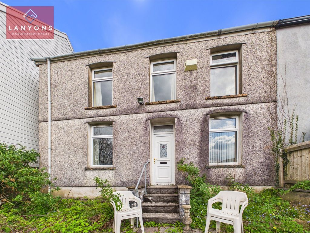 Property photo 1 of 12 Picture No. 14