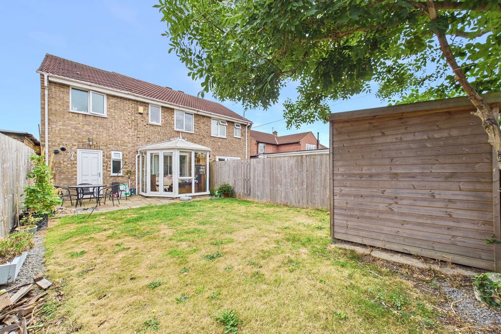 Property photo 2 of 16 Cam02279G0-Pr0149-Still024
