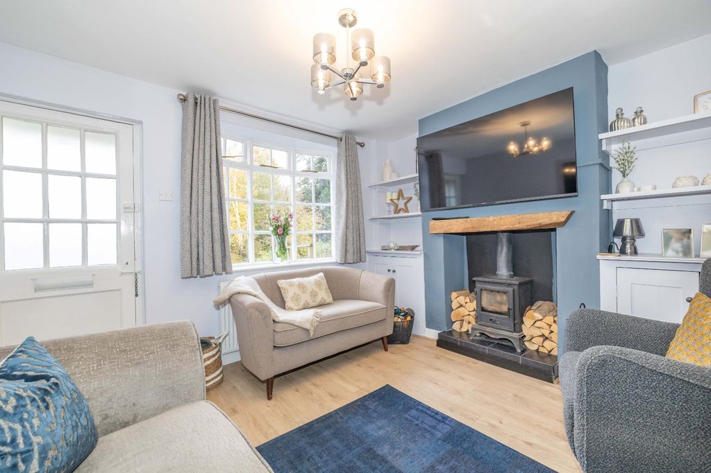 Property photo 2 of 12 Picture 2