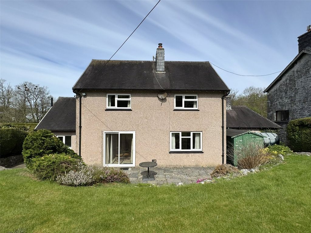 Property photo 2 of 25 Picture No. 04