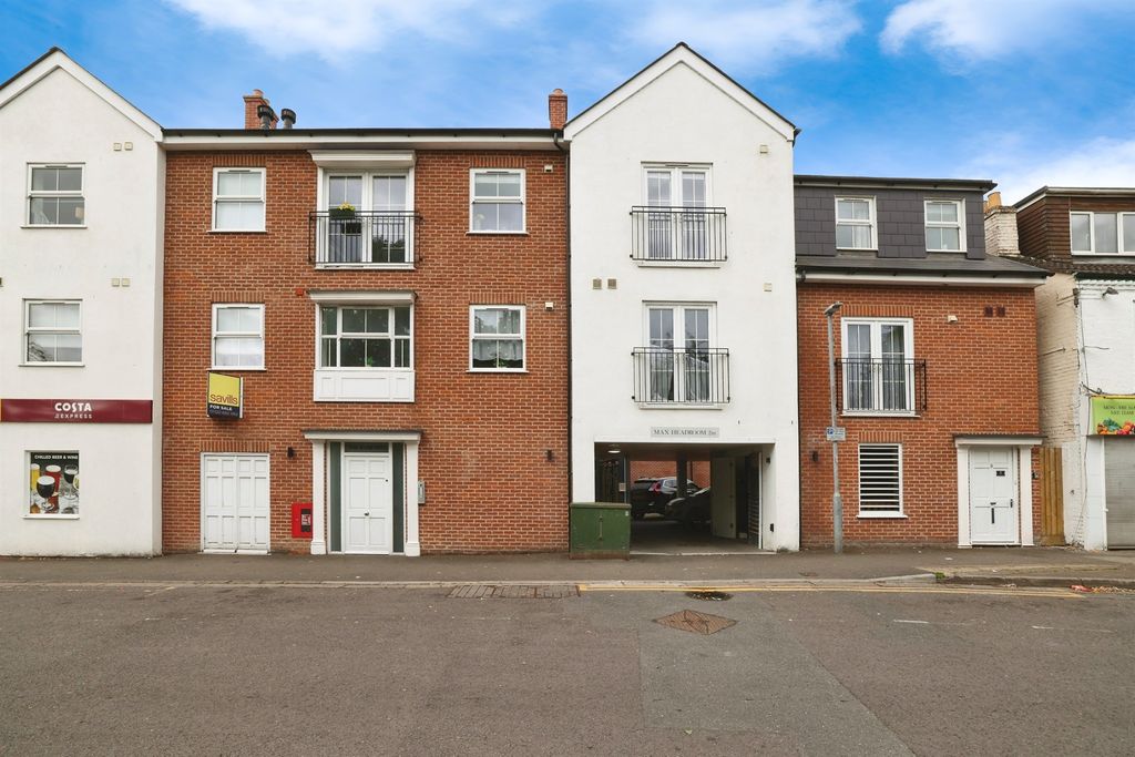 Property photo 1 of 13